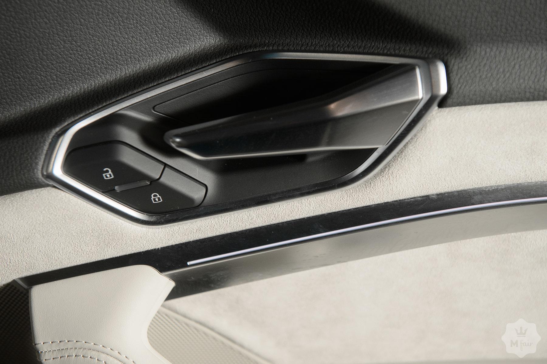 Продажа электро кроссовера Audi E-Tron 55 quattro Prestige '2019 в Одессе