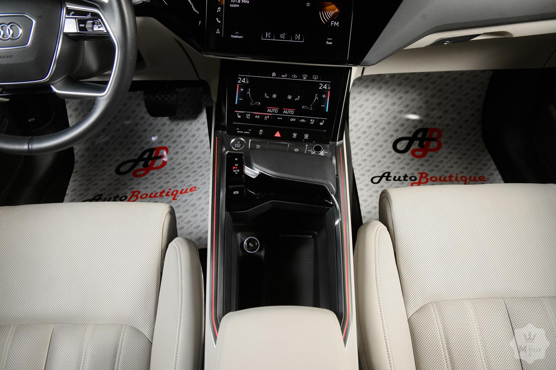 Продажа электро кроссовера Audi E-Tron 55 quattro Prestige '2019 в Одессе