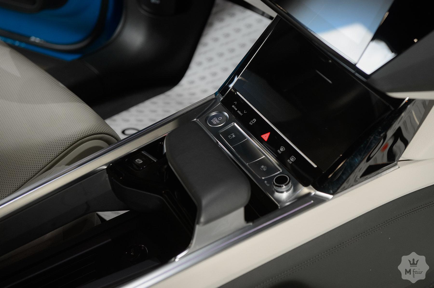 Продажа электро кроссовера Audi E-Tron 55 quattro Prestige '2019 в Одессе