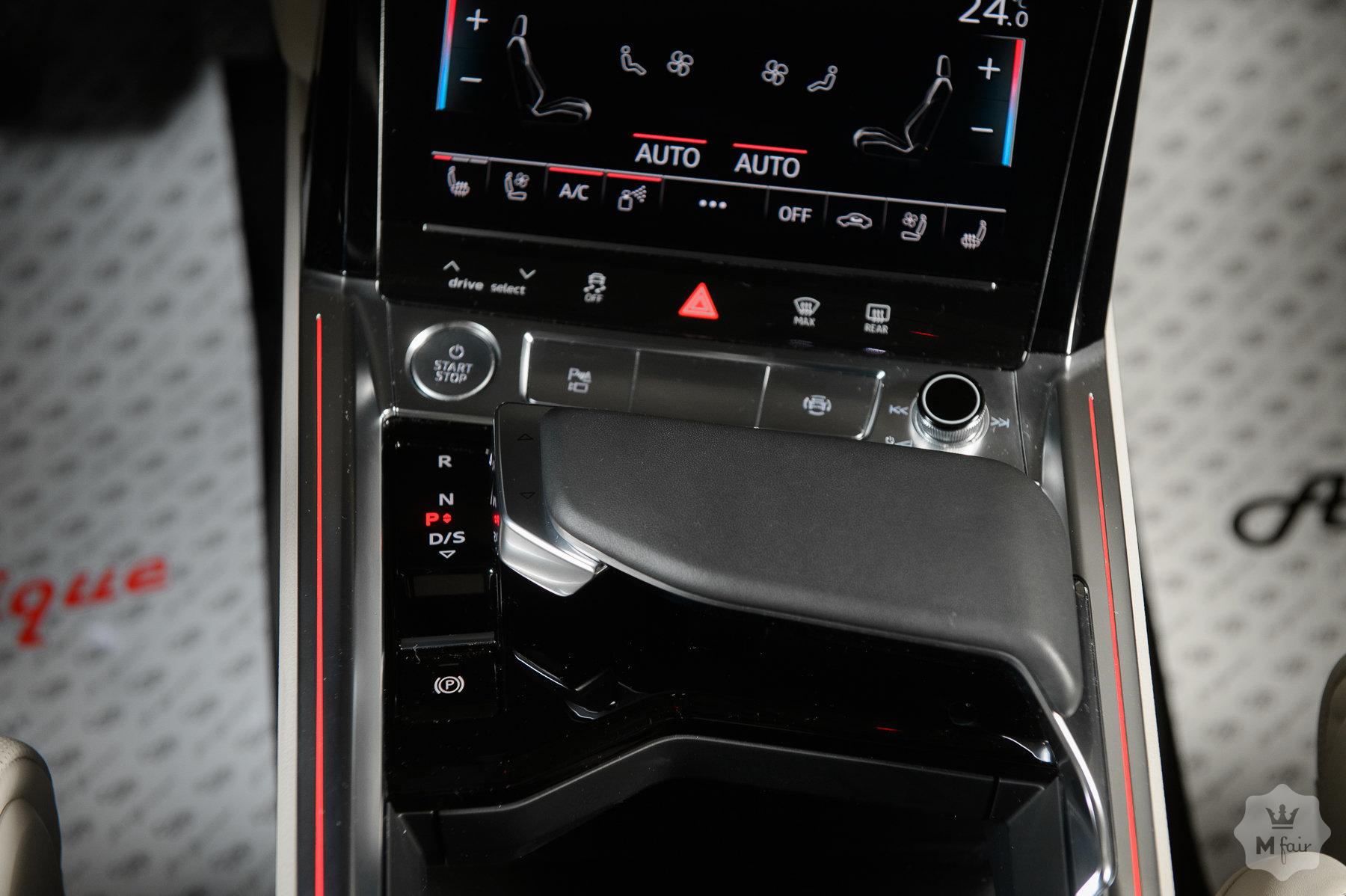 Продажа электро кроссовера Audi E-Tron 55 quattro Prestige '2019 в Одессе