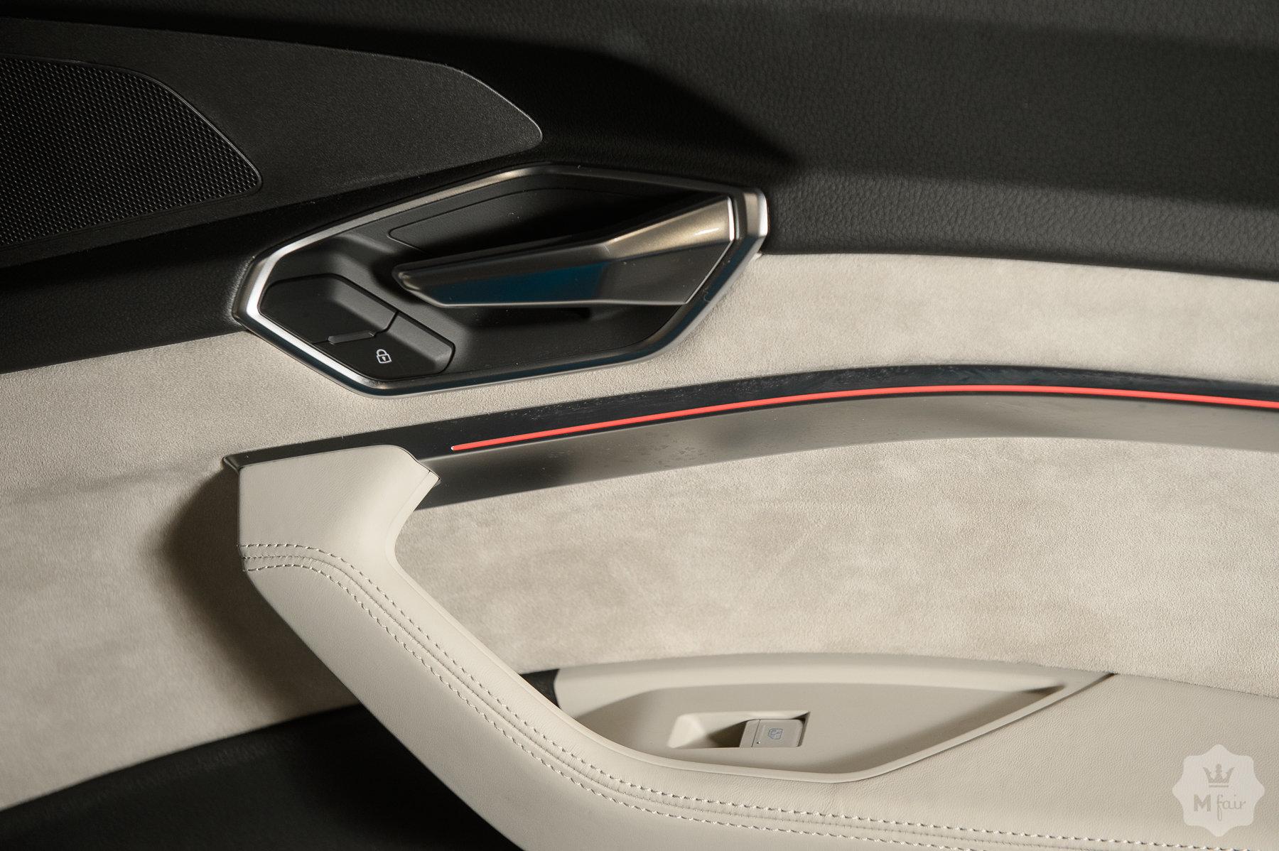 Продажа электро кроссовера Audi E-Tron 55 quattro Prestige '2019 в Одессе