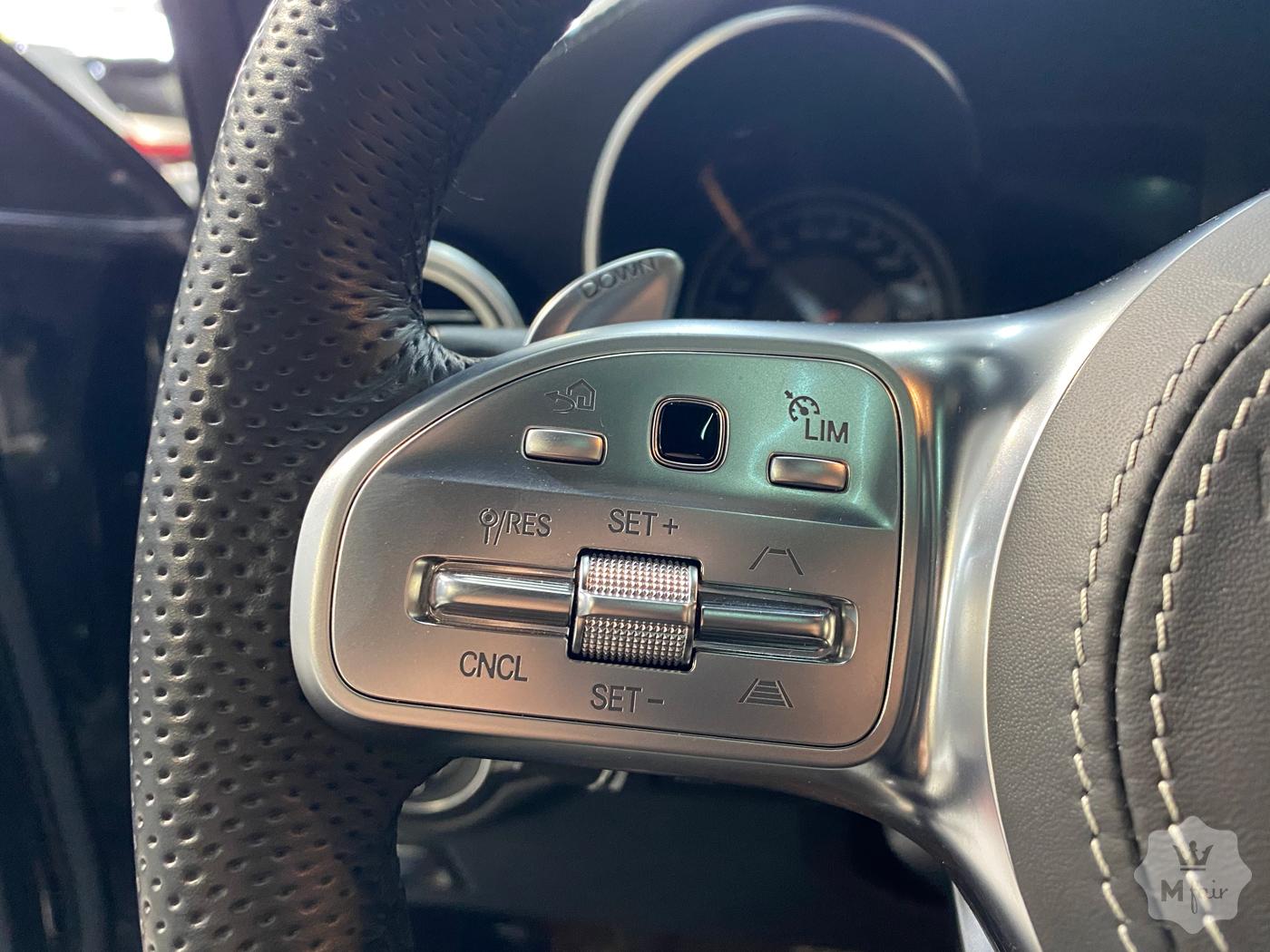 Продажа заряженного кроссовера Mercedes-Benz GLC 63 AMG '2018 в Киеве