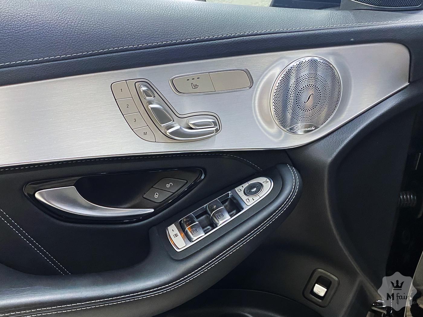 Продажа заряженного кроссовера Mercedes-Benz GLC 63 AMG '2018 в Киеве