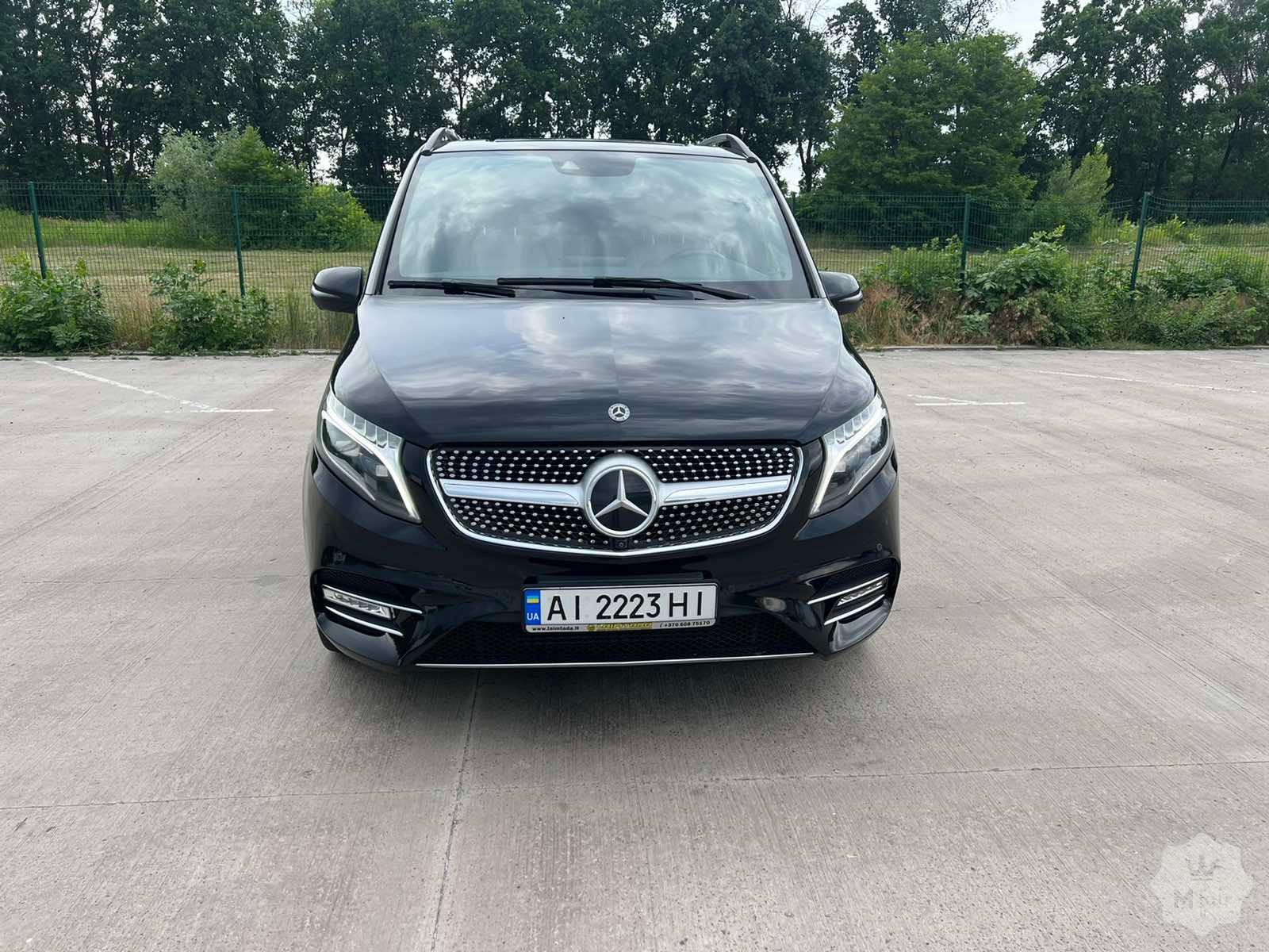 Прокат представительского минивена Mercedes-Benz V 250 в Киеве