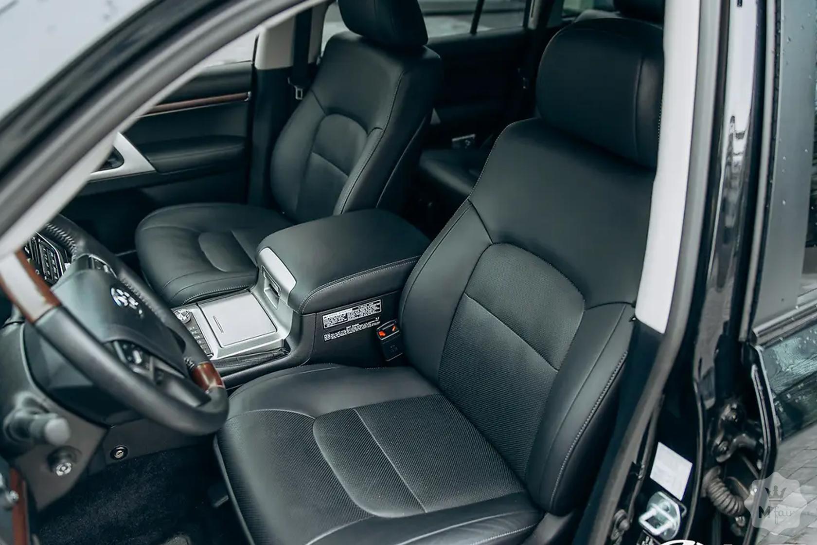 Продажа внедорожника Toyota Land Cruiser 200 Premium '2017 в Днепре