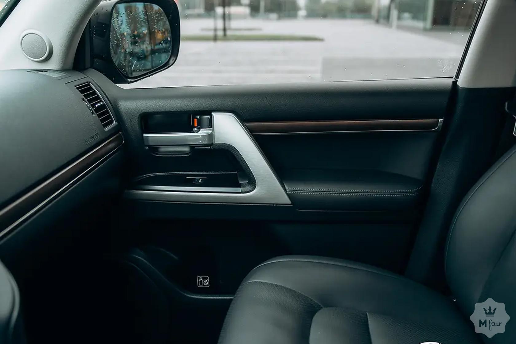 Продажа внедорожника Toyota Land Cruiser 200 Premium '2017 в Днепре