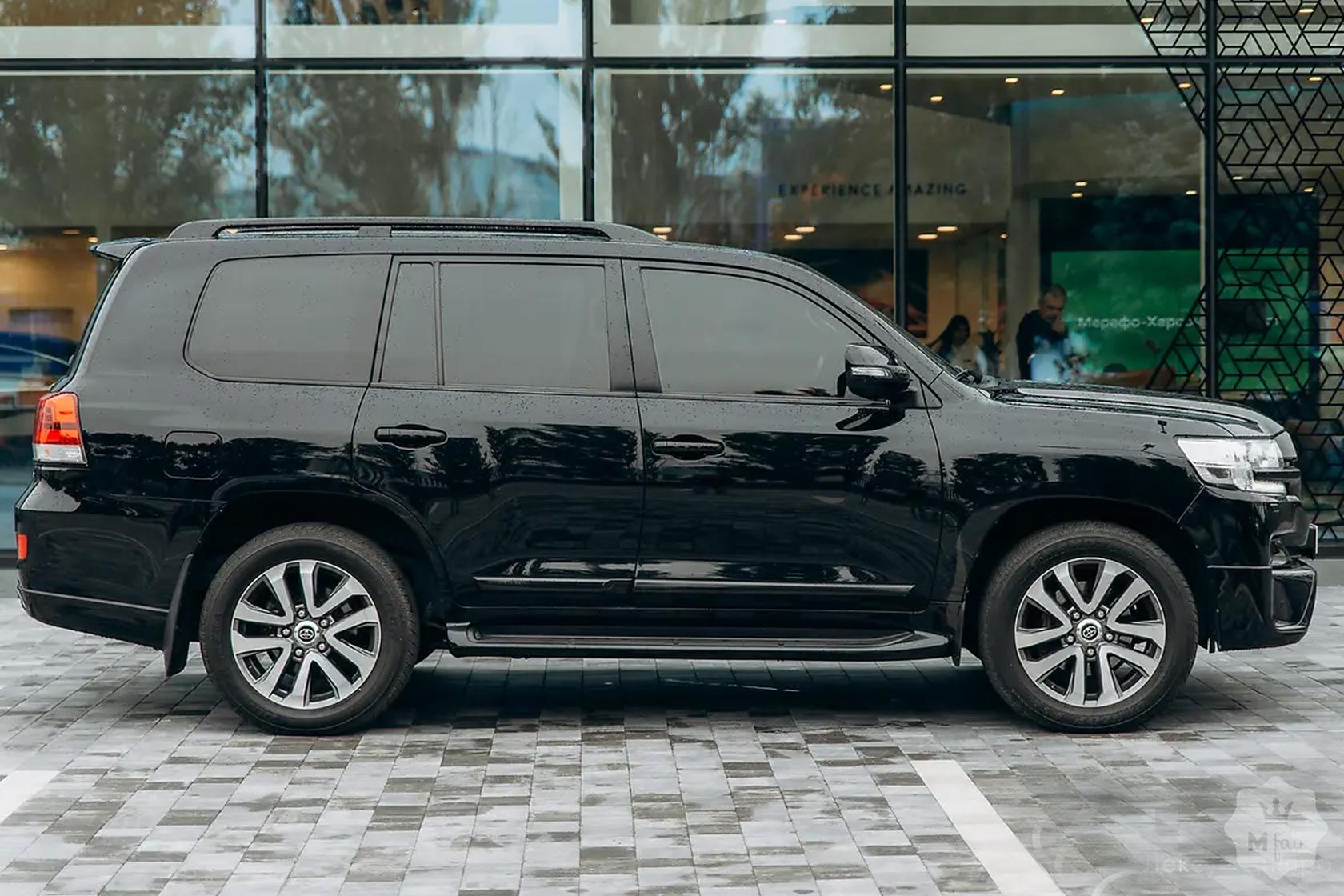 Продажа внедорожника Toyota Land Cruiser 200 Premium '2017 в Днепре