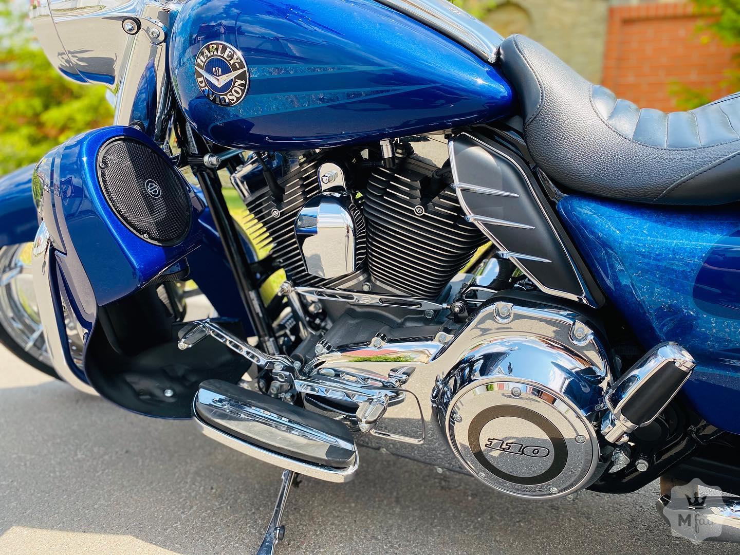 Продажа официального Harley Davidson CVO Road King '2013 в Киеве