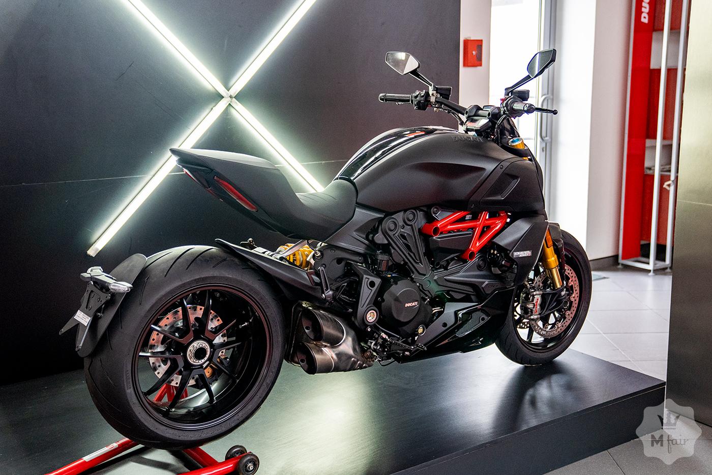 Продажа официального Diavel 1260 S Thrilling Black & Dark Stealth '2022 в Киеве