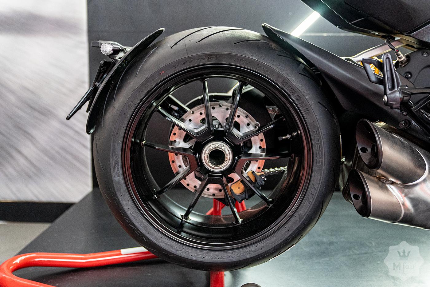 Продажа официального Diavel 1260 S Thrilling Black & Dark Stealth '2022 в Киеве