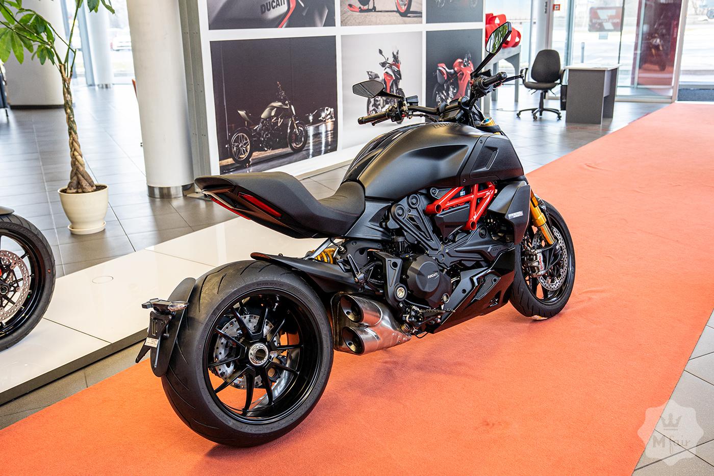 Продажа официального Diavel 1260 S Thrilling Black & Dark Stealth '2022 в Киеве