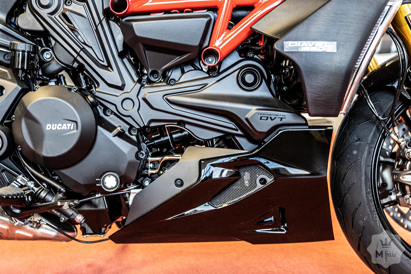 Продажа официального Diavel 1260 S Thrilling Black & Dark Stealth '2022 в Киеве