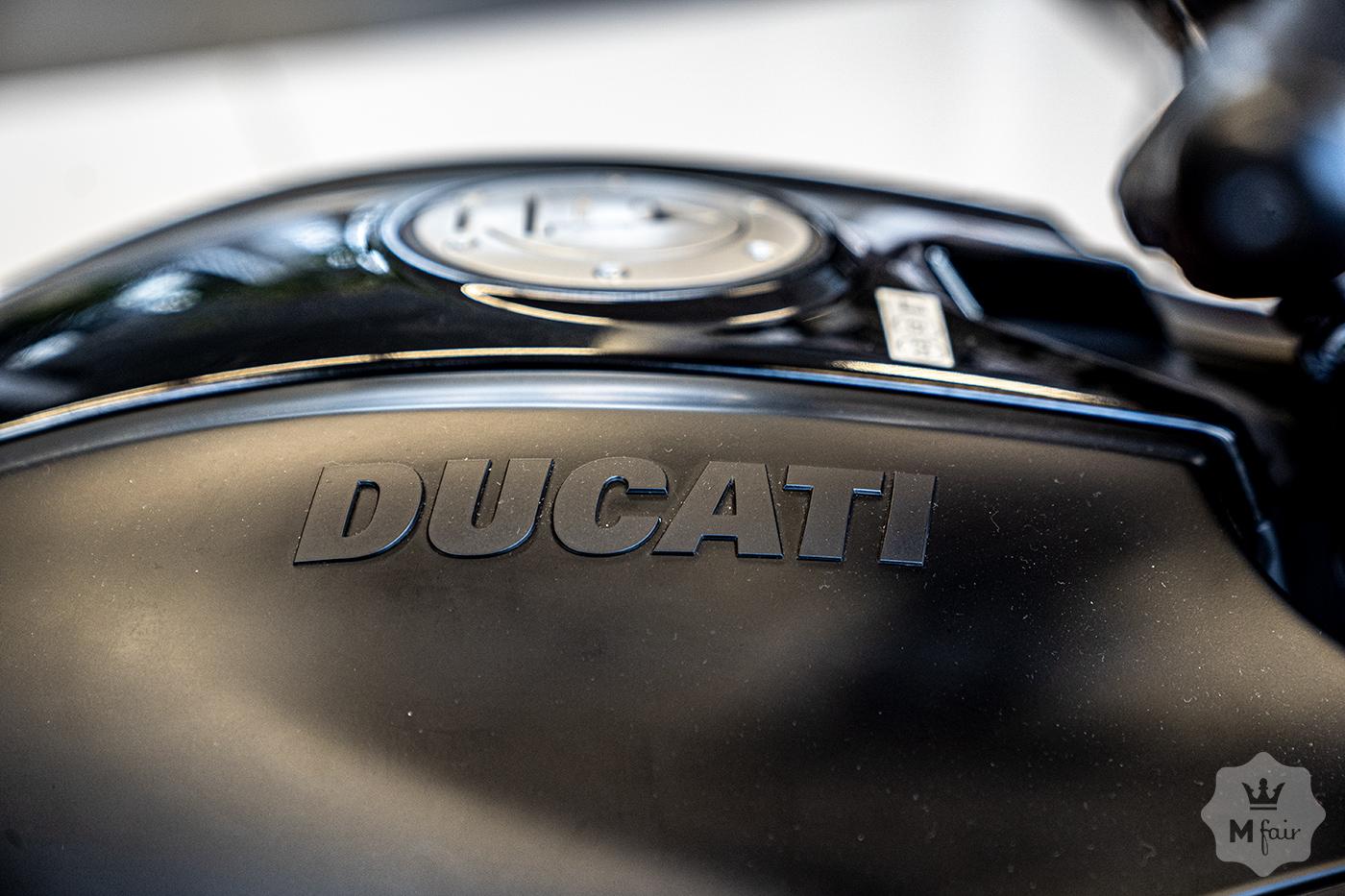 Продажа официального Diavel 1260 S Thrilling Black & Dark Stealth '2022 в Киеве