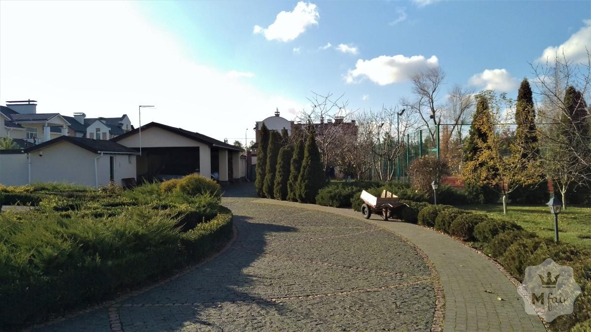 Продажа особняка на берегу Днепра в Конча-Заспе