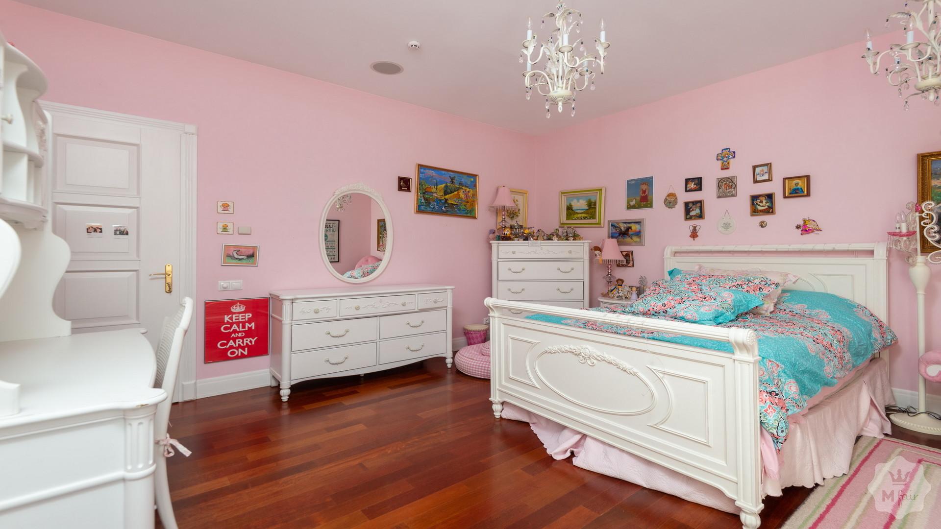 Продажа домовладения в селе Лесники на Замковой горе под Киевом