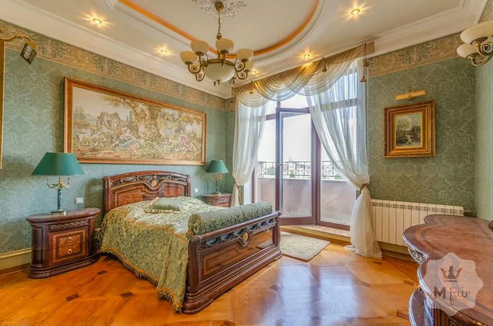 Продажа видового пентхауса в историческом центре Киева 