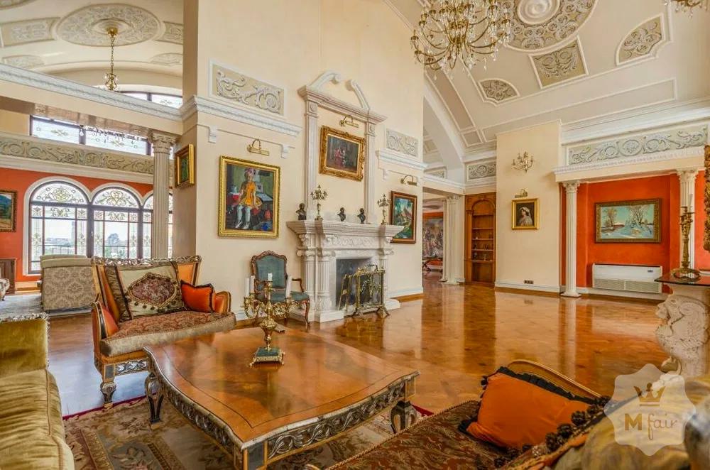 Продажа видового пентхауса в историческом центре Киева 