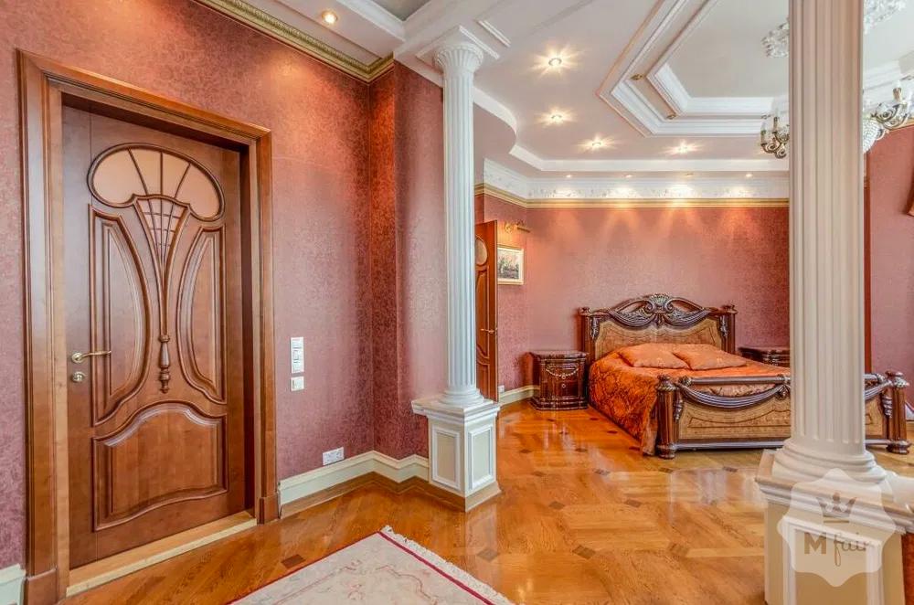 Продажа видового пентхауса в историческом центре Киева 