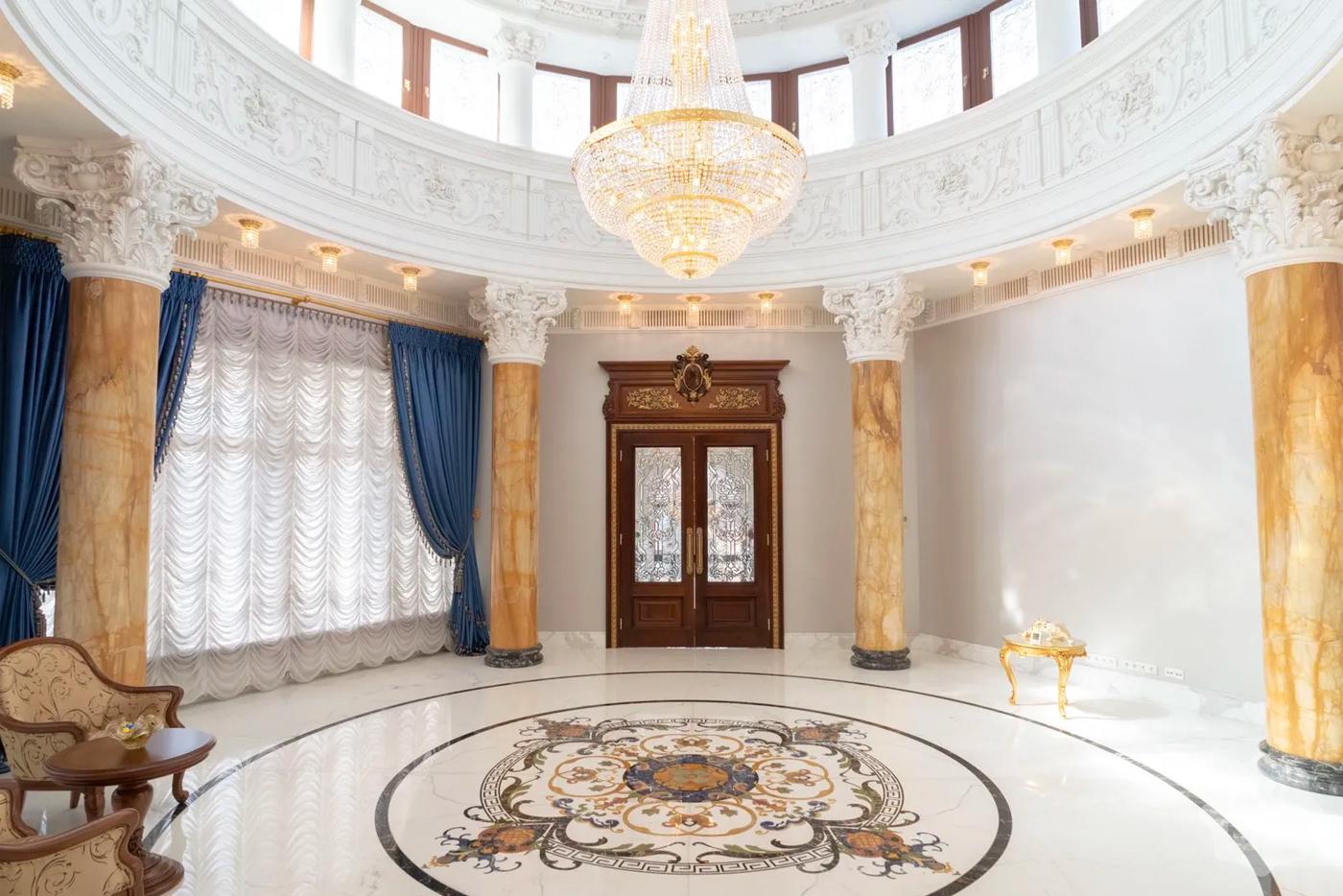 Продажа роскошного особняка на Печерских холмах с панорамным видом на Киев