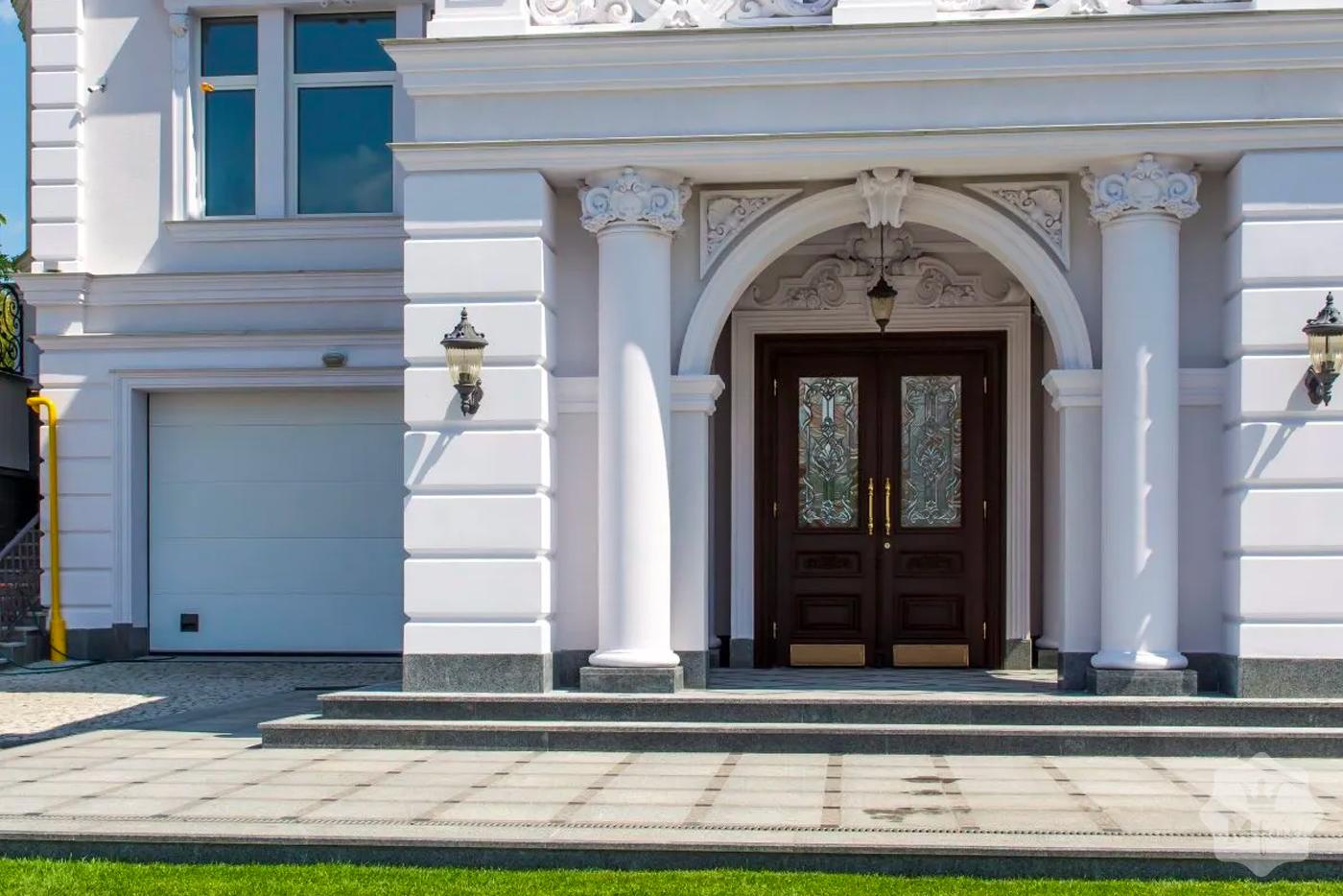 Продажа роскошного особняка на Печерских холмах с панорамным видом на Киев