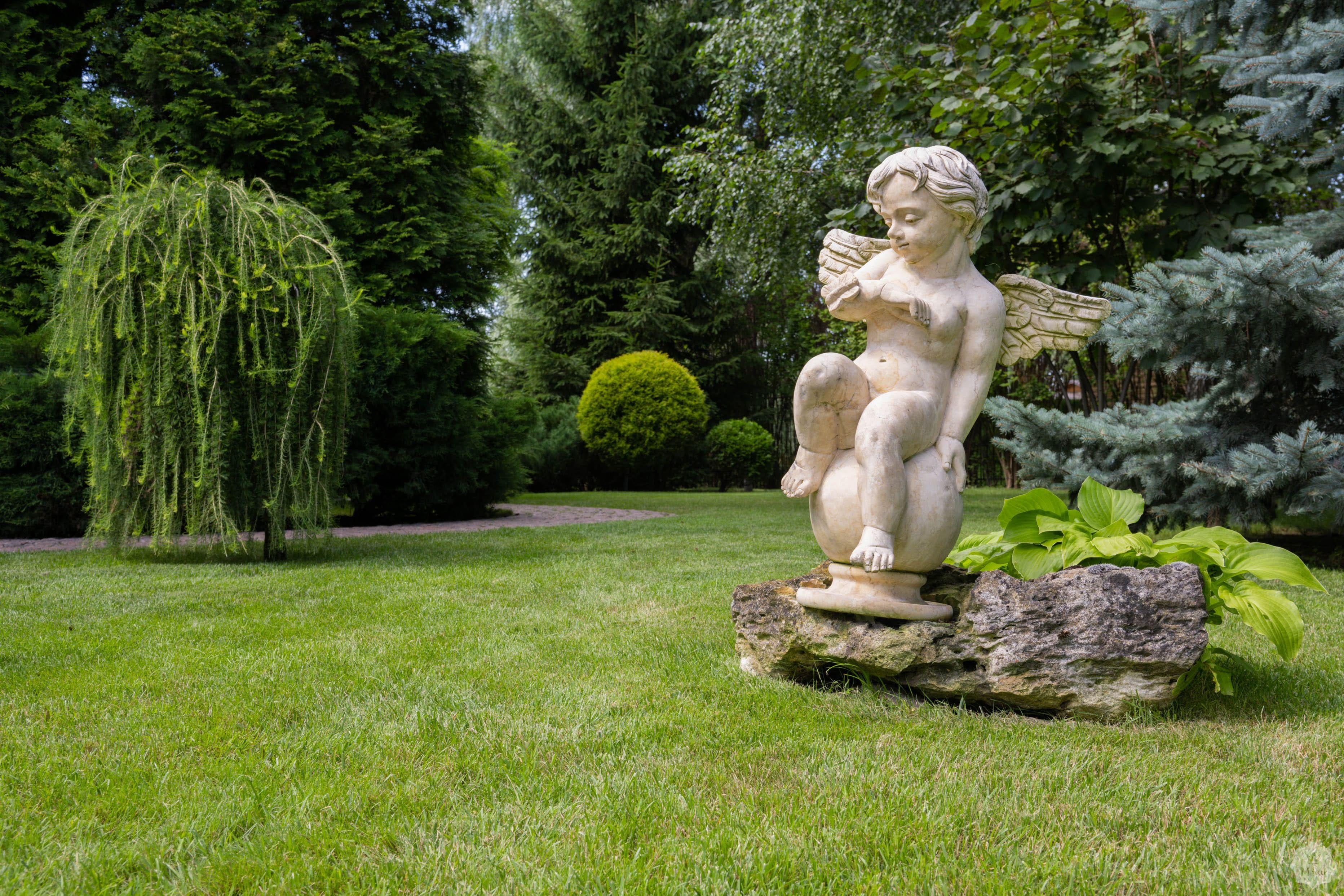 Продажа дома под Киевом в коттеджном городке Золоче