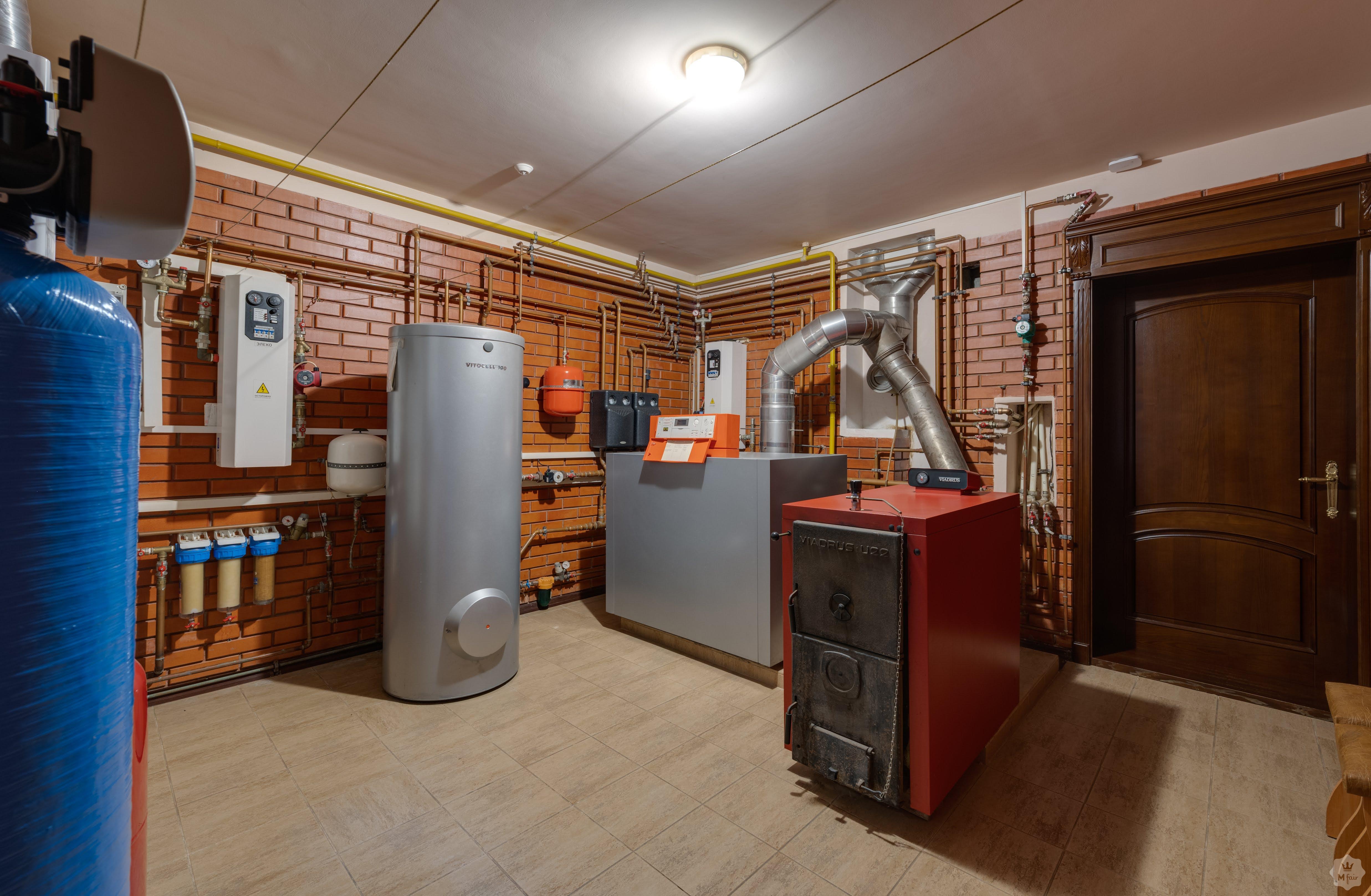 Продажа дома под Киевом в коттеджном городке Золоче