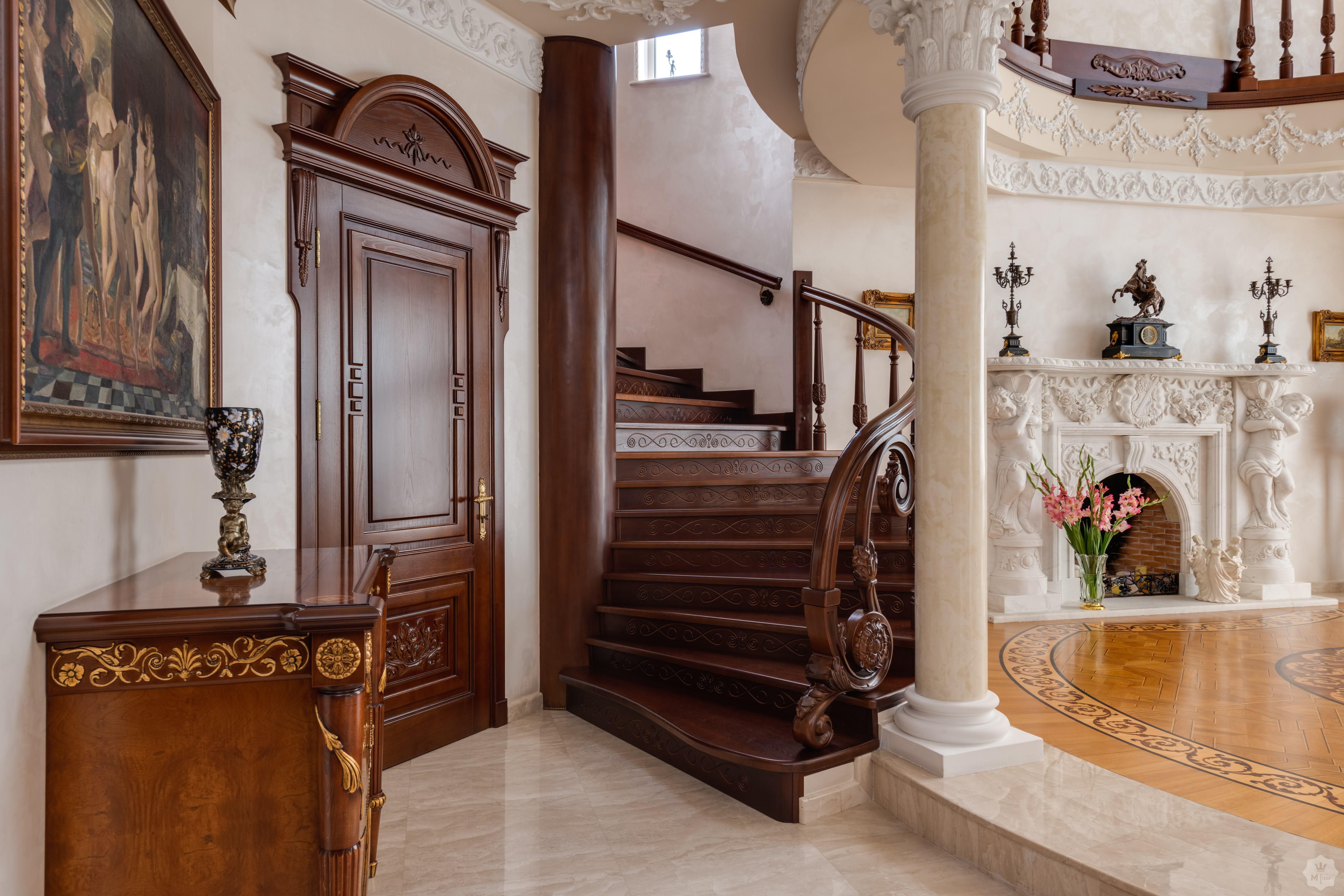 Продажа дома под Киевом в коттеджном городке Золоче