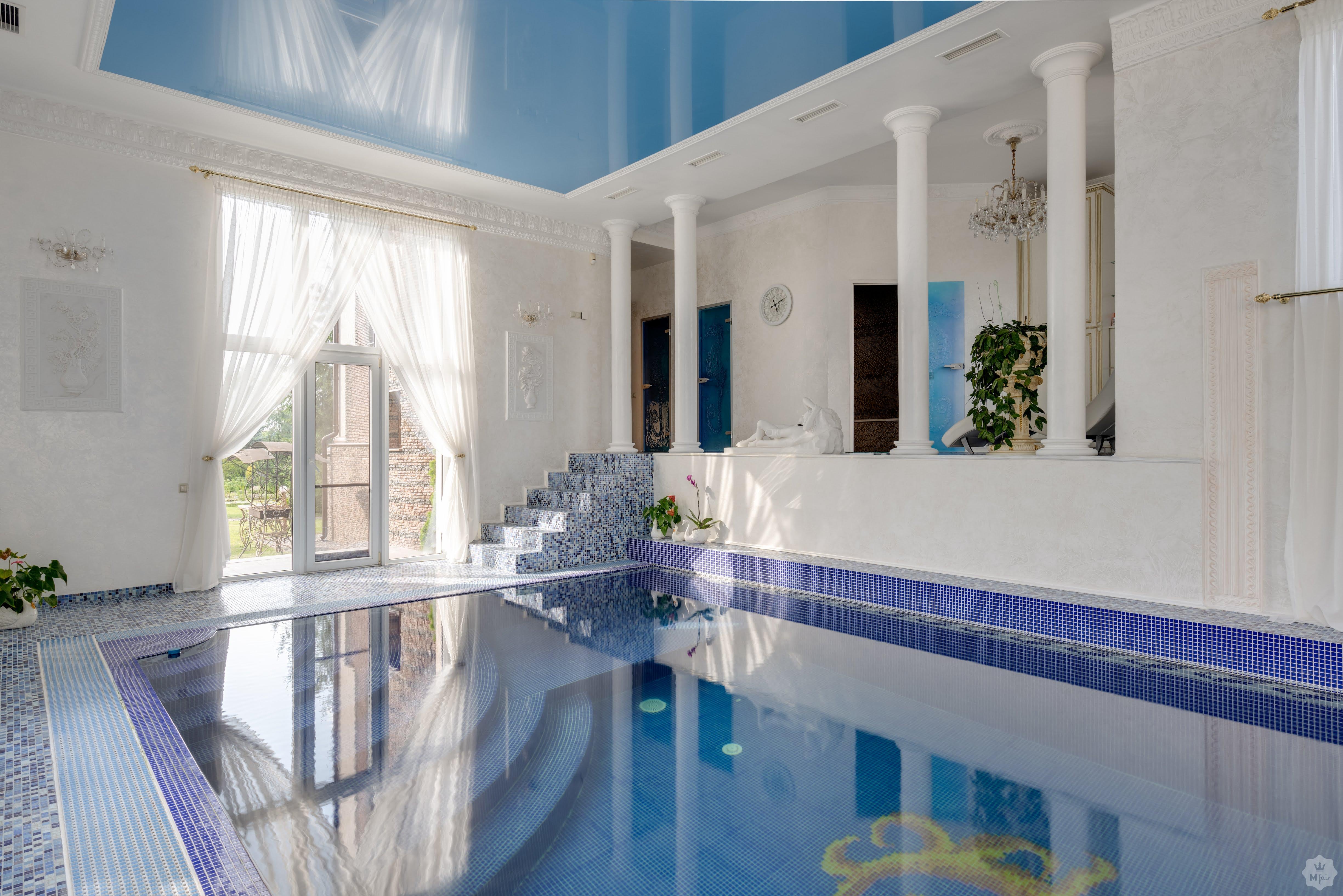 Продажа дома под Киевом в коттеджном городке Золоче