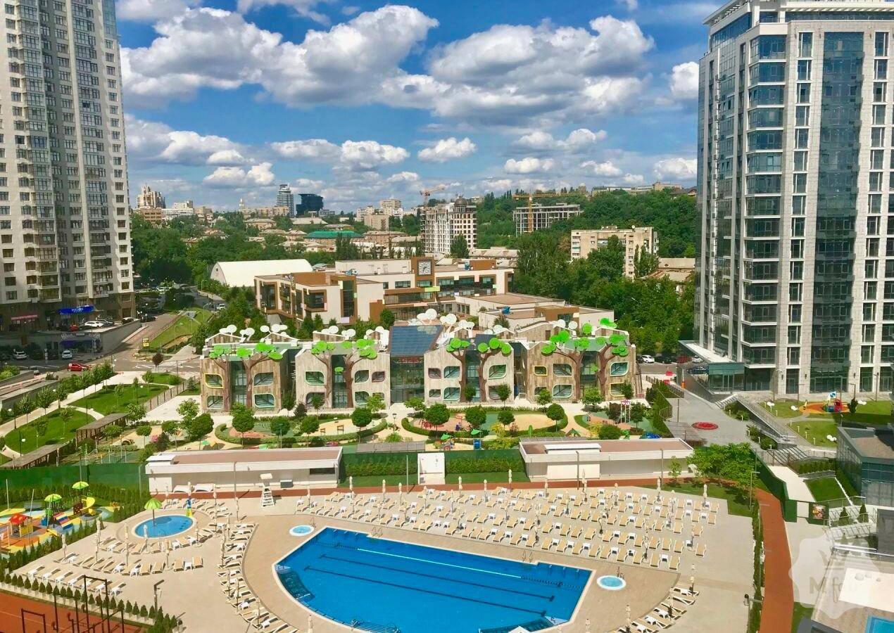 Продажа квартиры VIP-класса в новом квартале на Печерске