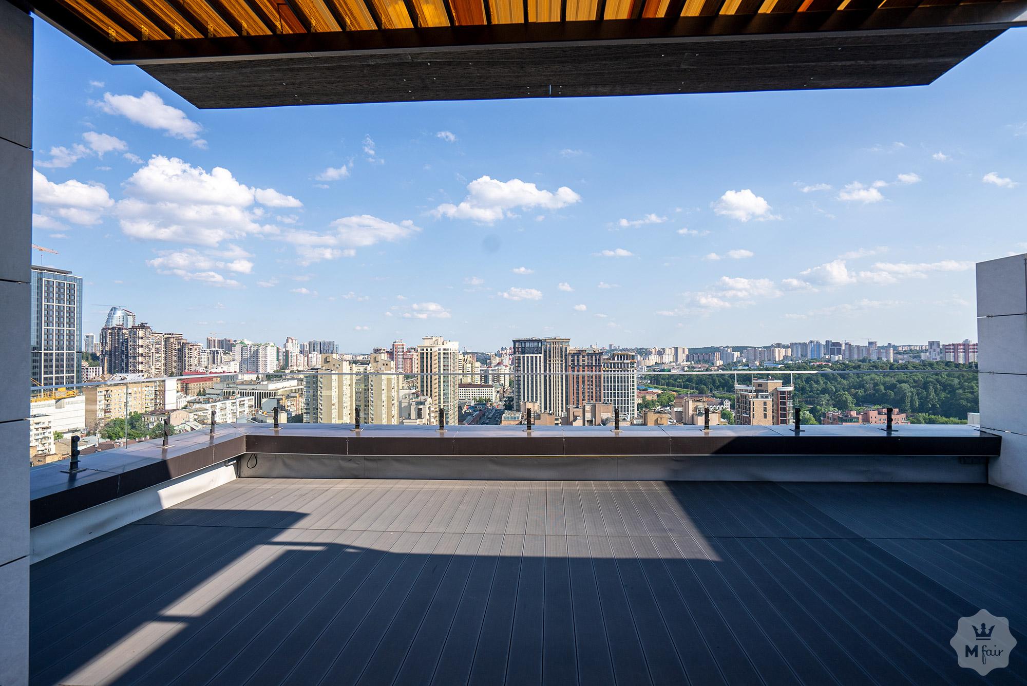 Аренда 3х этажного пентхауса с террасой в центре Киева