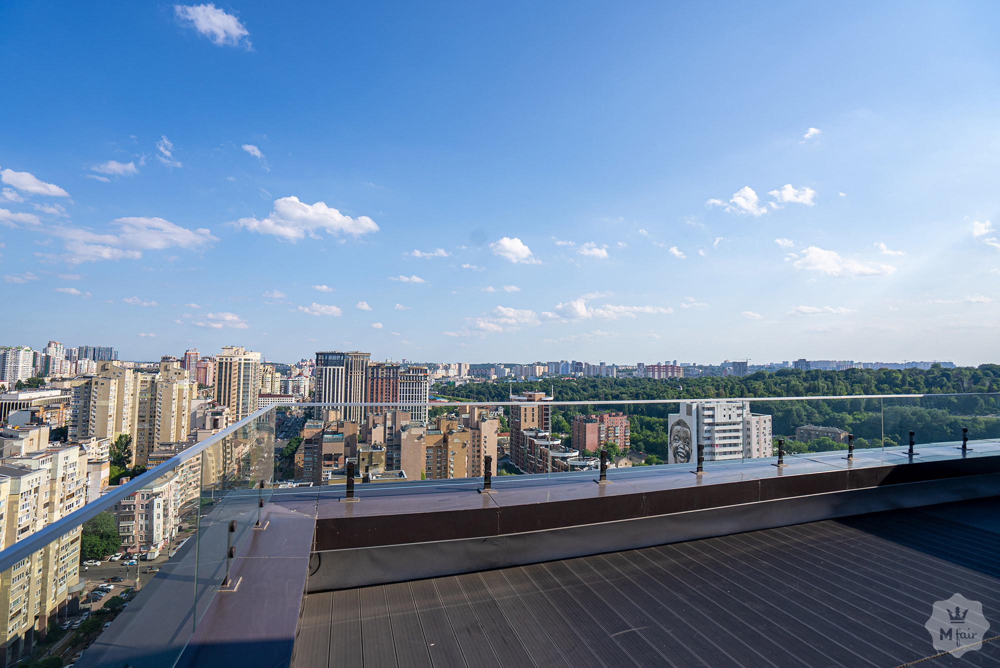 Аренда 3х этажного пентхауса с террасой в центре Киева