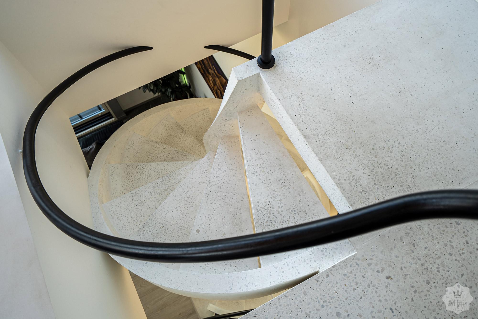 Аренда 3х этажного пентхауса с террасой в центре Киева