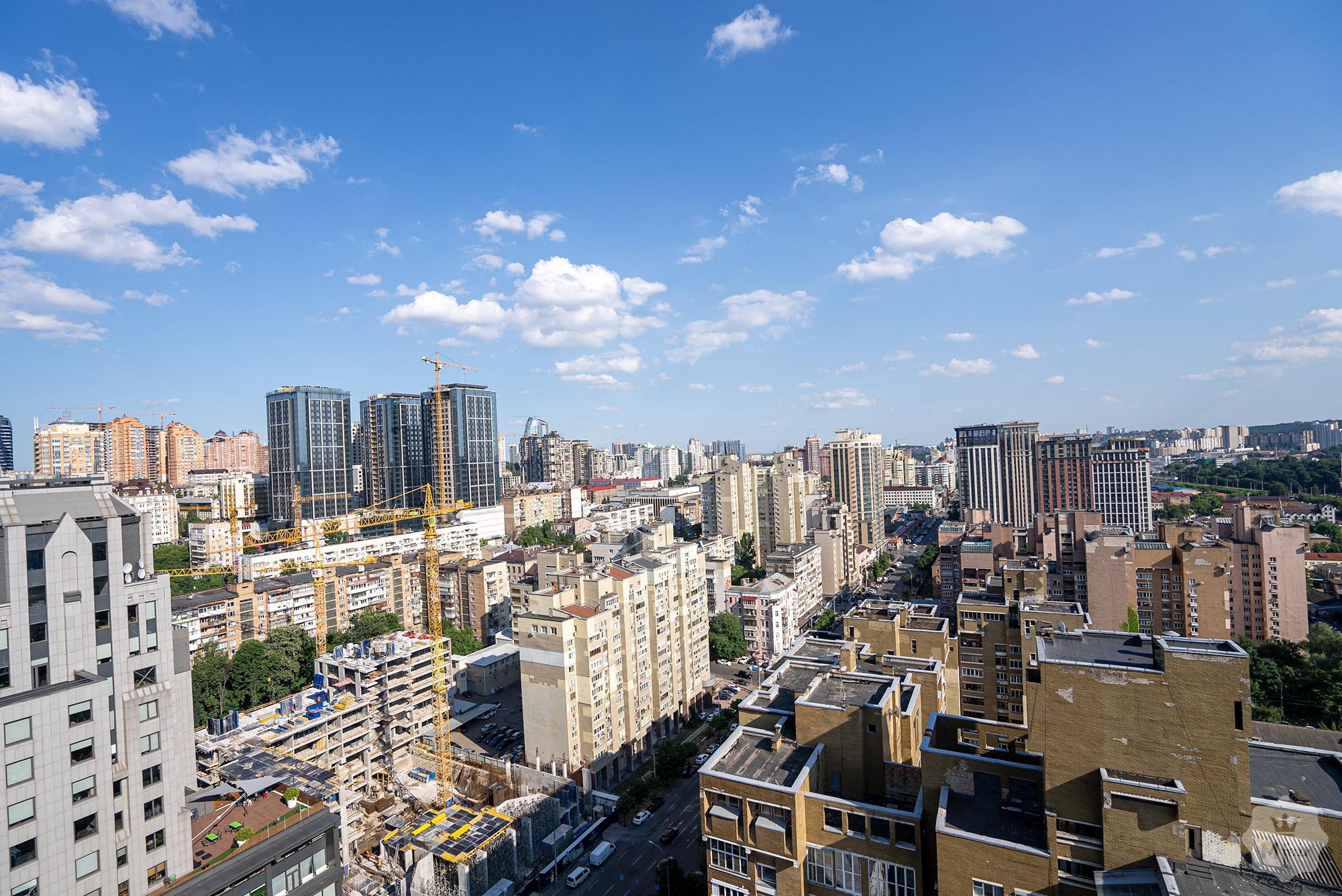 Аренда 3х этажного пентхауса с террасой в центре Киева