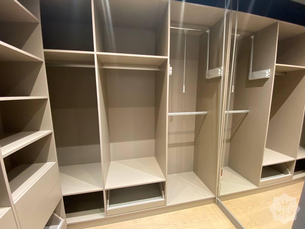 Продажа 3х комнатной квартиры в Киеве ЖК Зверинецкий