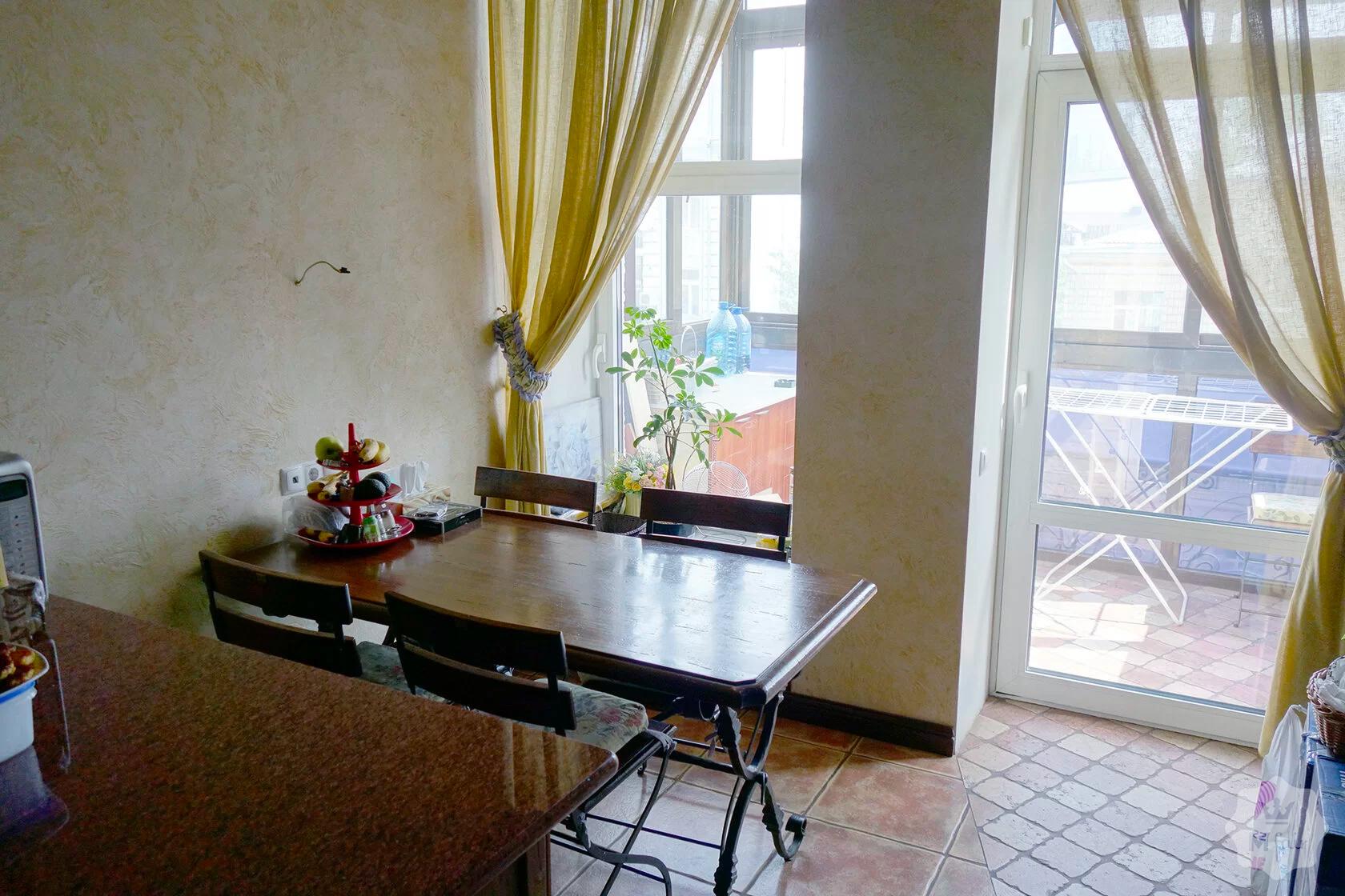 Продажа 3х уровневого пентхауса в центре Киева