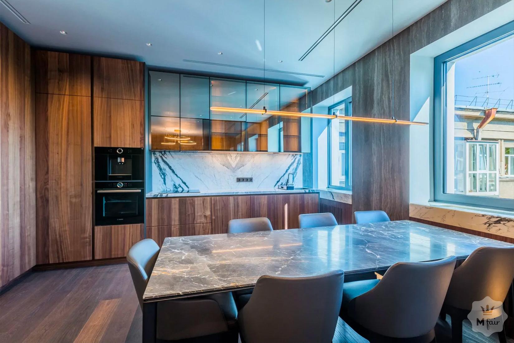 Продажа многокомнатной квартиры в исторической части Киева