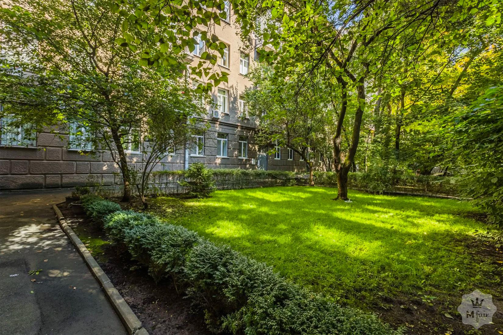 Продажа многокомнатной квартиры в исторической части Киева