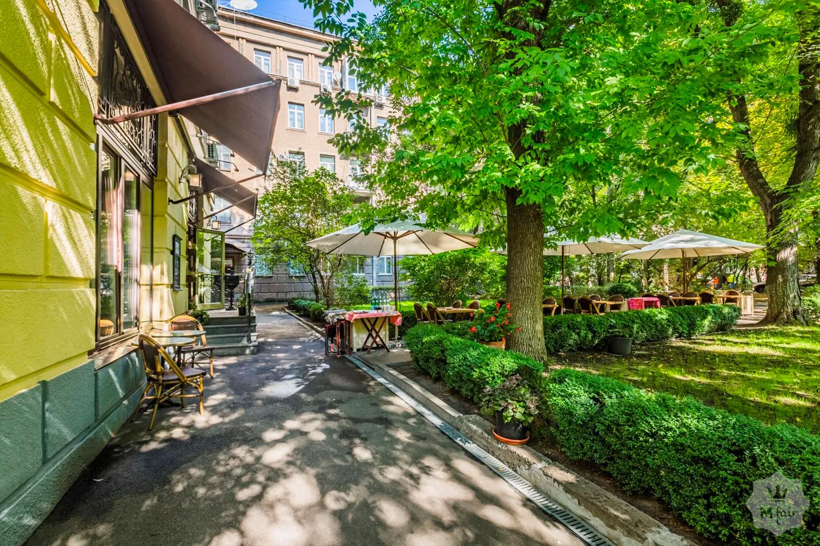 Продажа многокомнатной квартиры в исторической части Киева