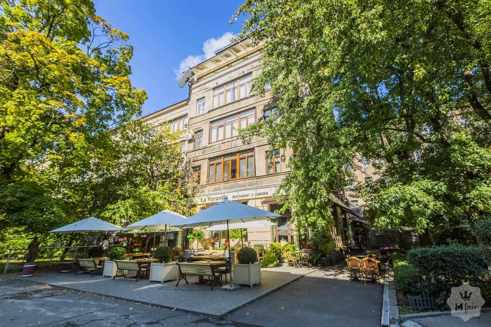 Продажа многокомнатной квартиры в исторической части Киева