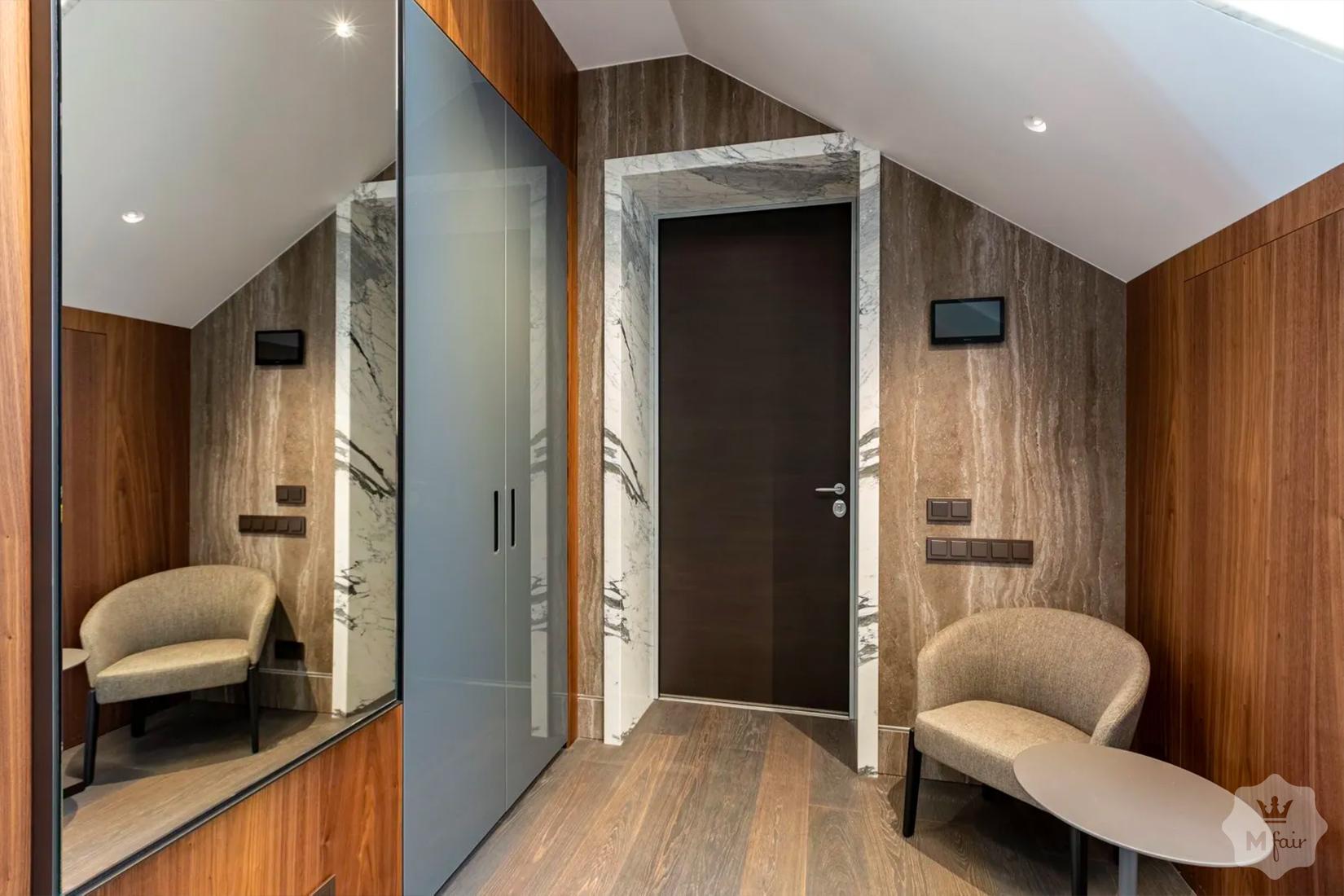 Продажа многокомнатной квартиры в исторической части Киева