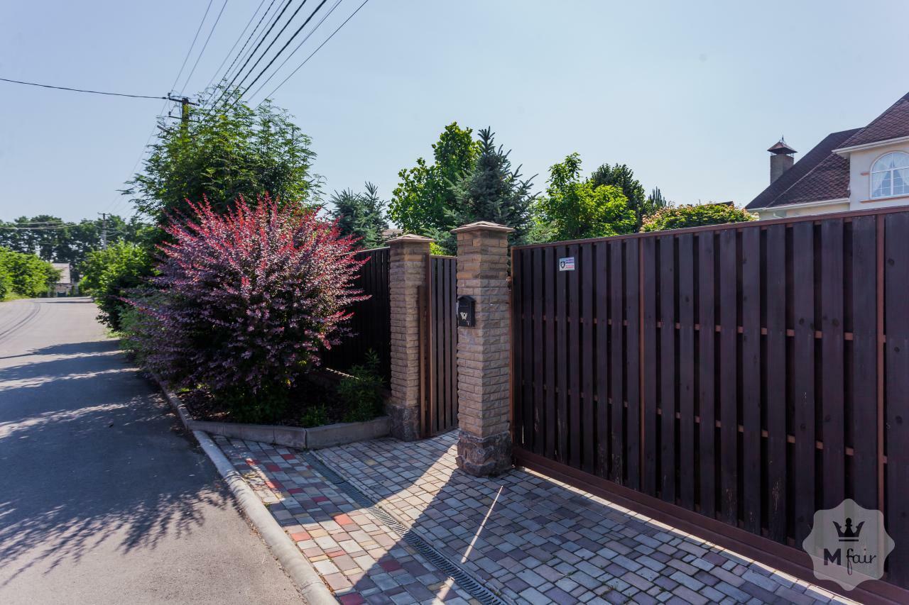 Продажа современный дома под Киевом в с. Святопетровское