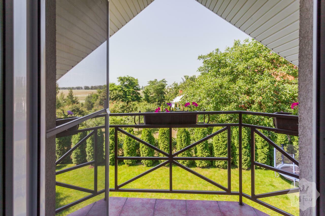 Продажа современный дома под Киевом в с. Святопетровское