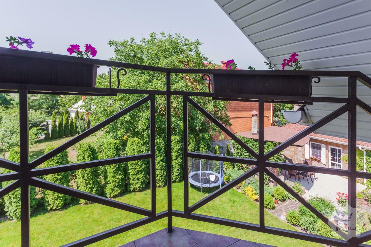 Продажа современный дома под Киевом в с. Святопетровское