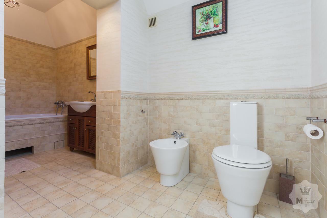 Продажа современный дома под Киевом в с. Святопетровское