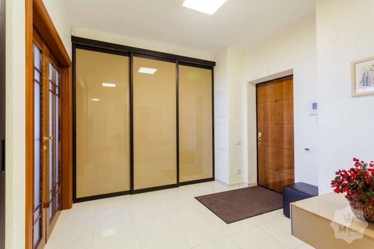 Продажа видовой квартиры с авторским ремонтом в центре Печерска