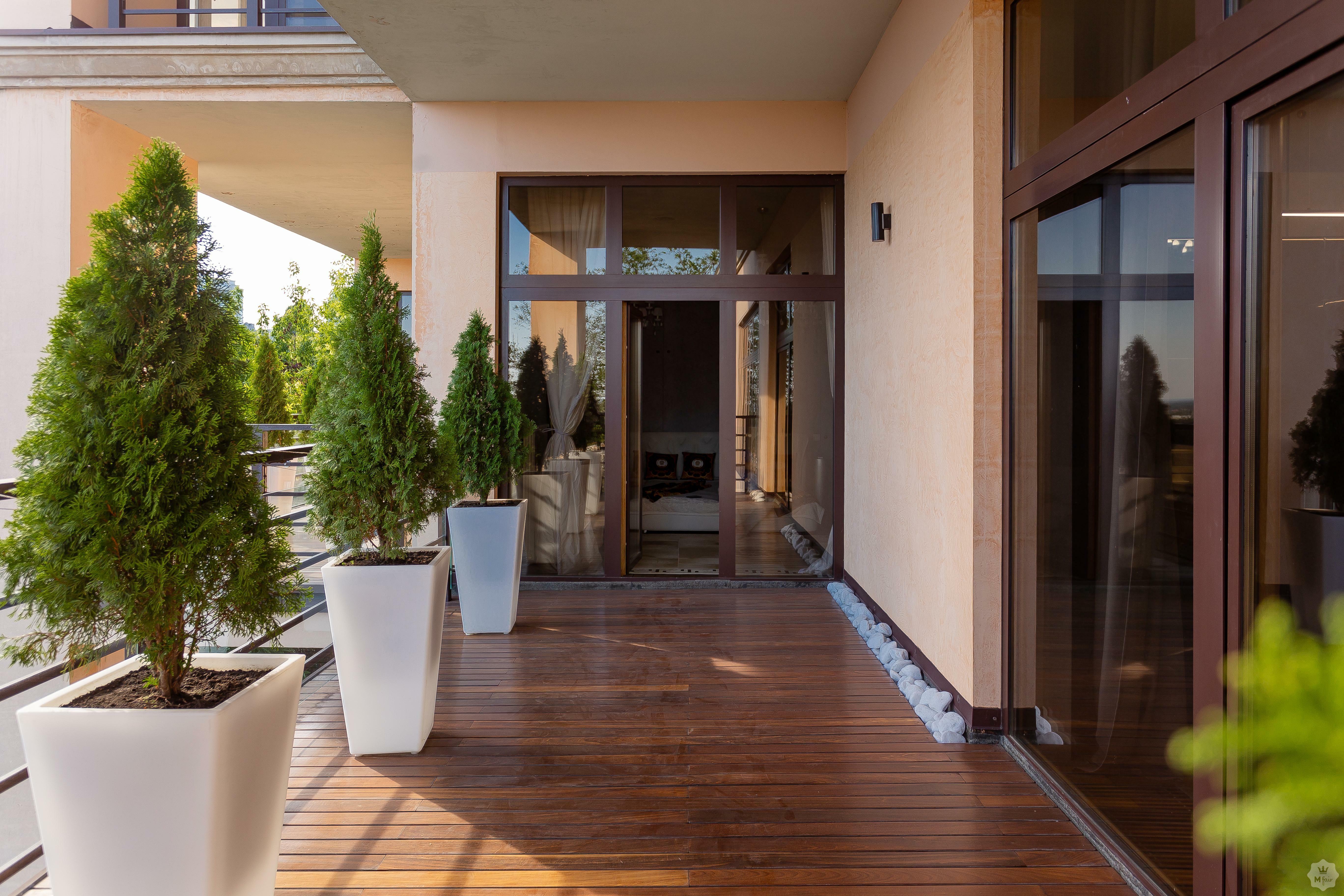 Продажа 5ти комнатной квартиры в Киеве с видом на Ботанический сад