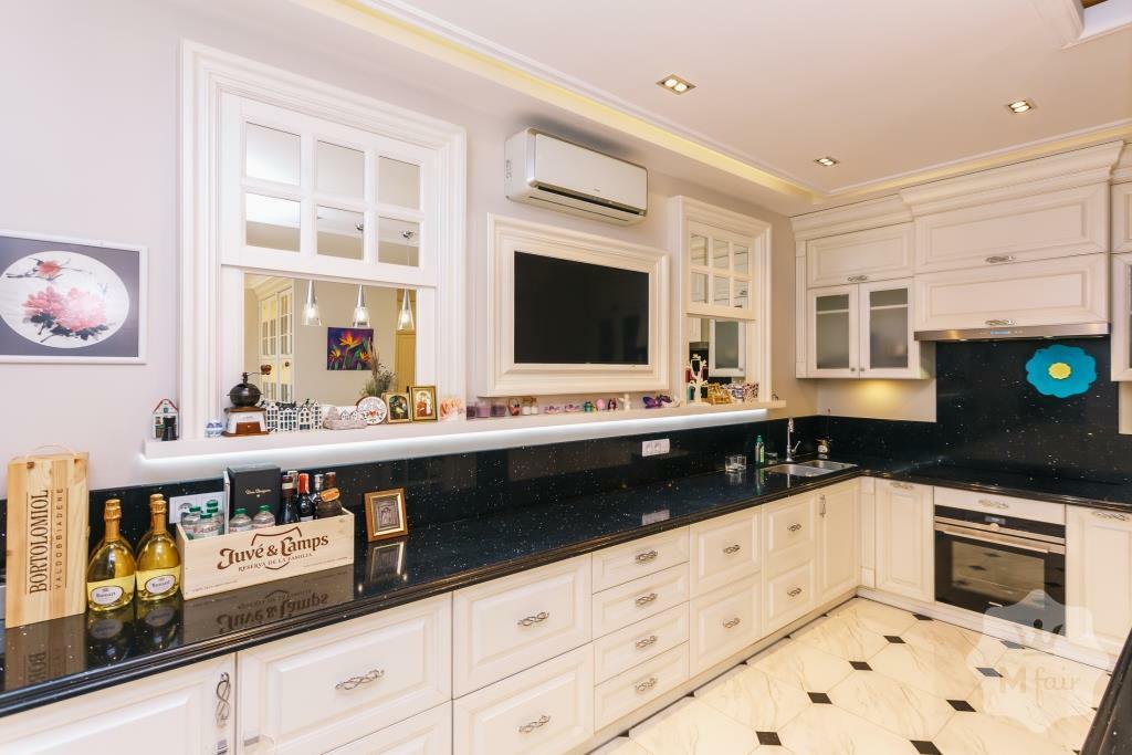 Продажа квартиры в центре Киева в ЖК Карнеги Тавер на печерске