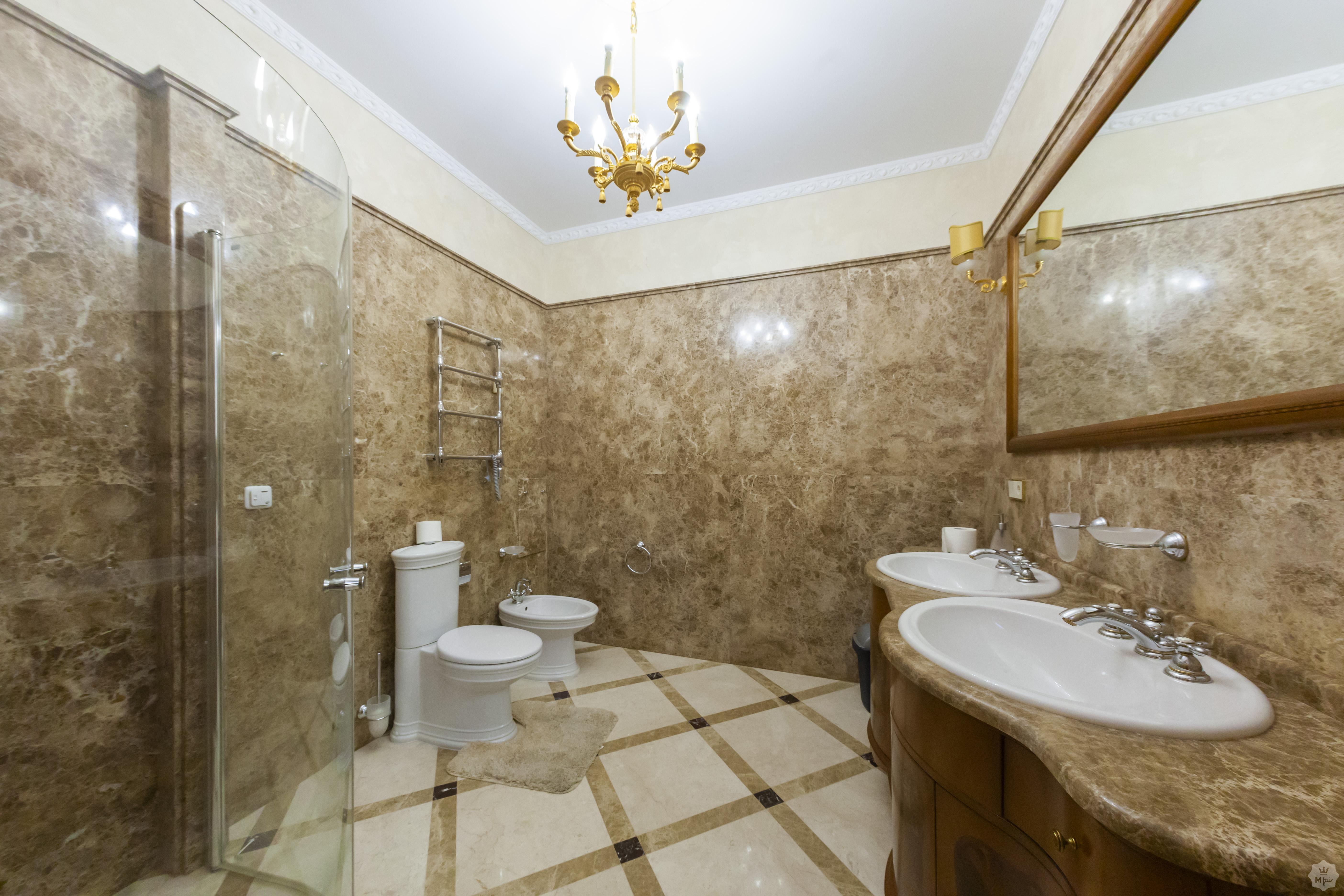 Продажа 4х комнатной квартиры в Киеве ЖК Липская башня