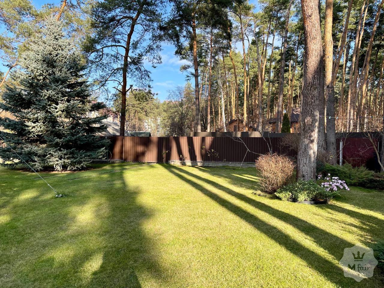 Продажа дома с бассейном в Ирпене под Киевом