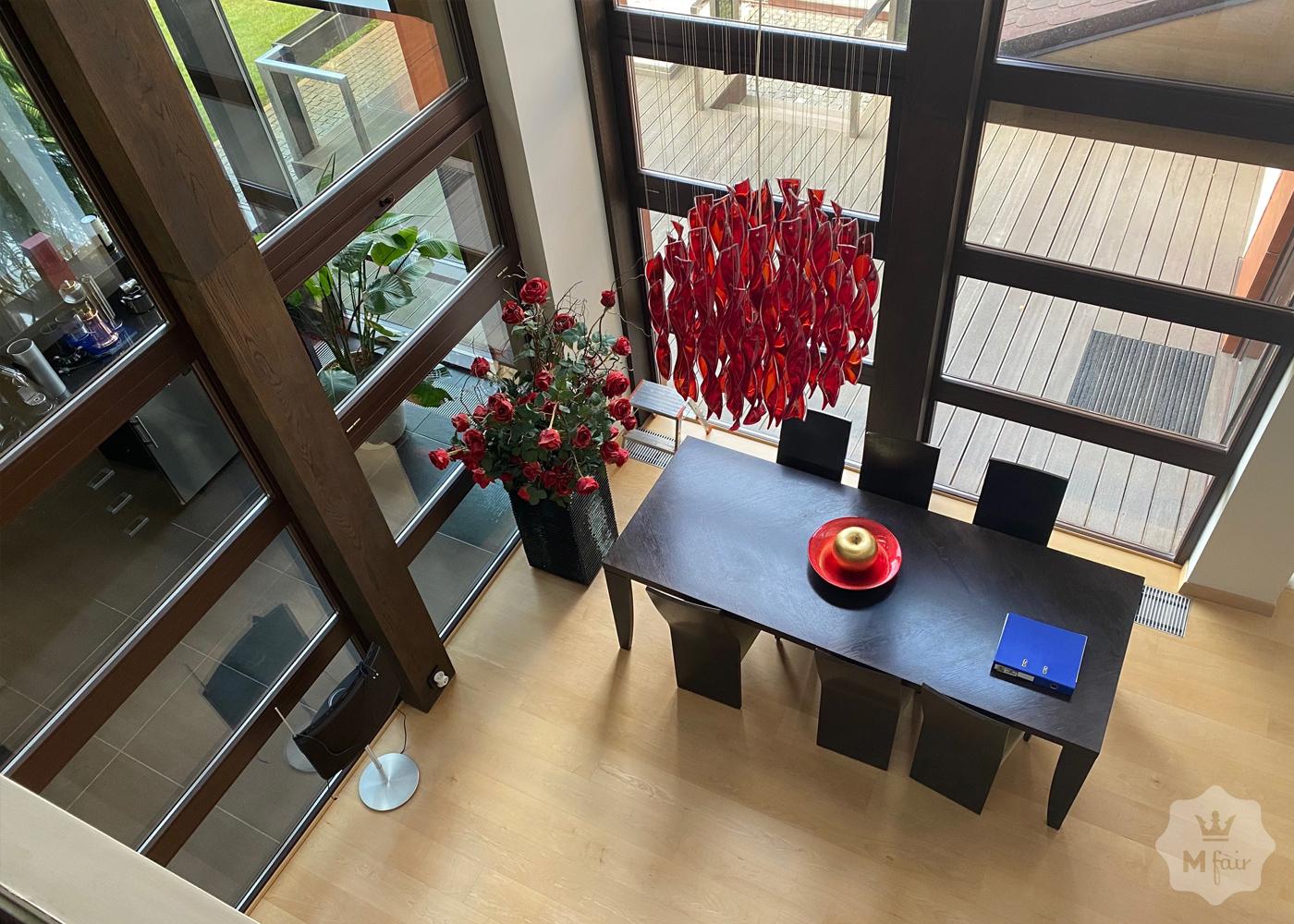 Продажа современного дома с бассейном под Киевом на Осокорках